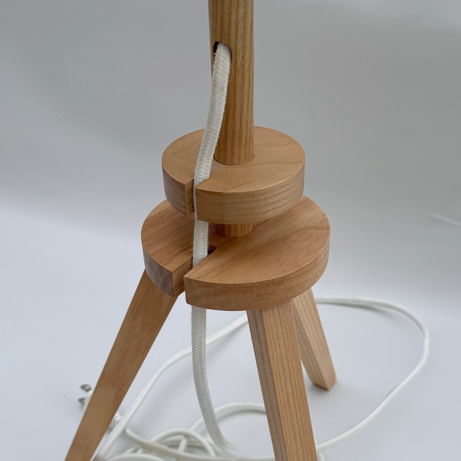 IKEA LAUTERS Table Lamp – Ash/White - Image 5