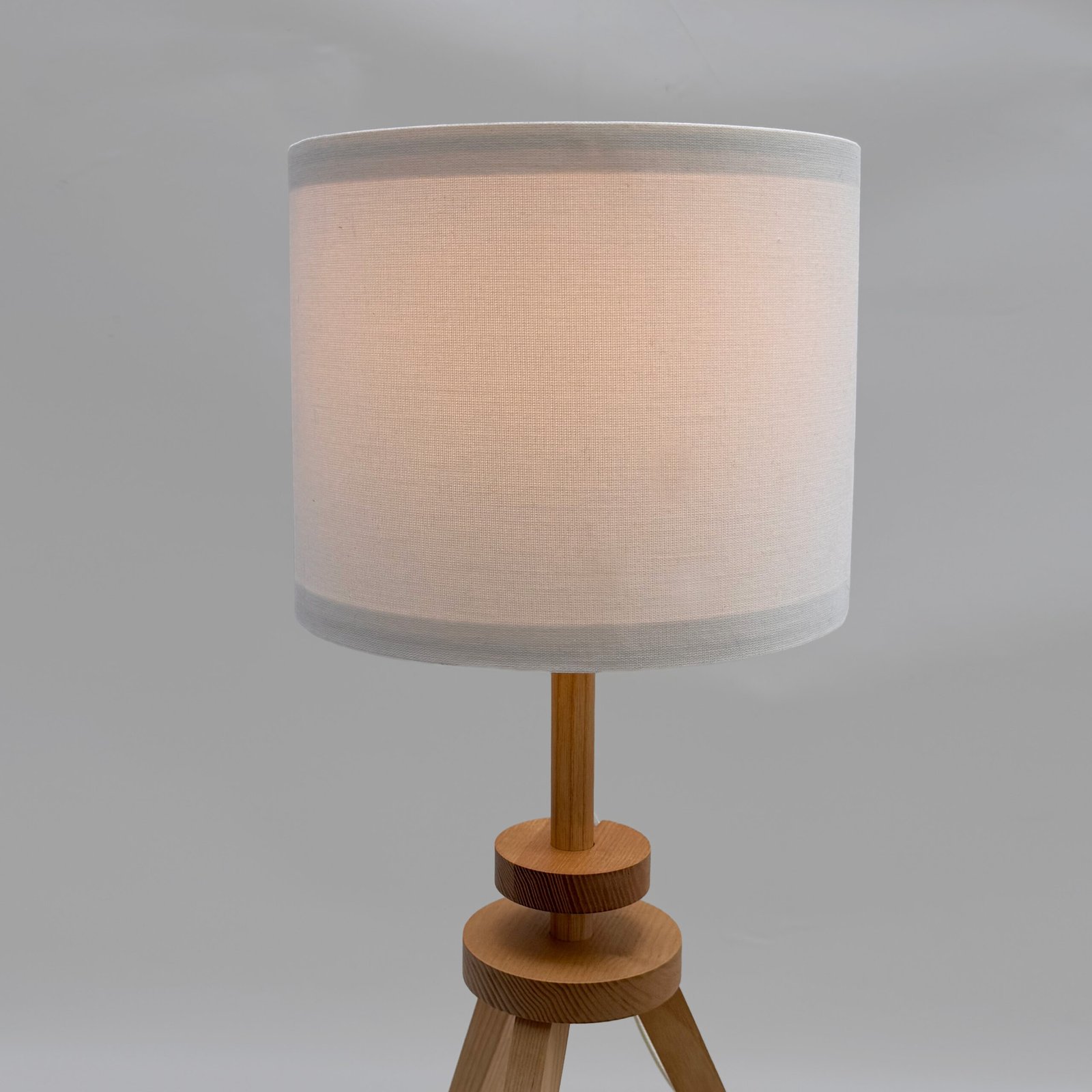 IKEA LAUTERS Table Lamp – Ash/White - Image 3