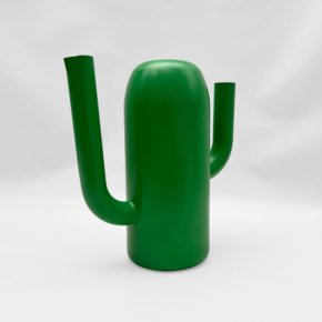 IKEA ÄRTBUSKE watering can - bright green.jpg 2